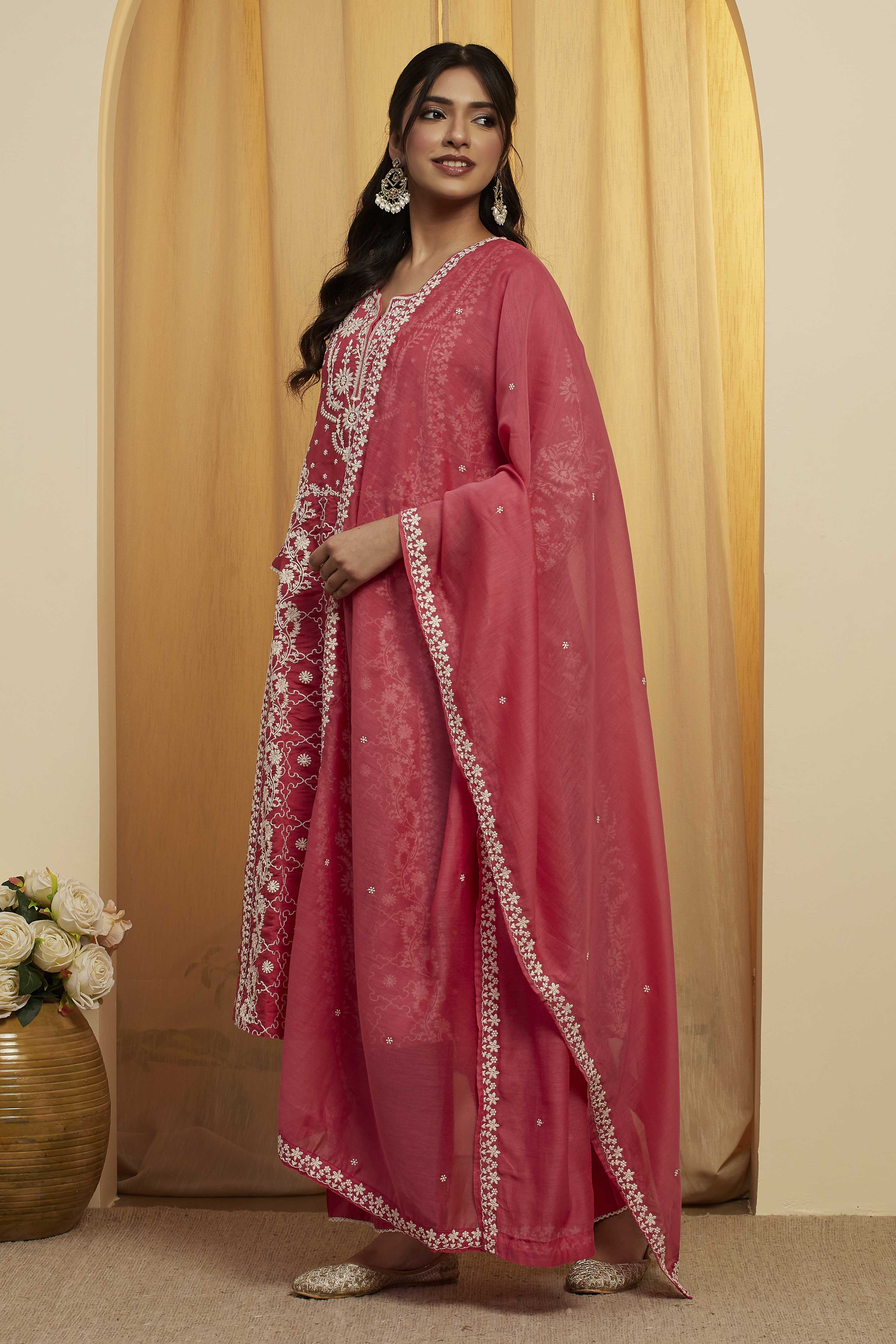 Pink Viscose Blend Floral Design Kalidar Kurta Set image number 3