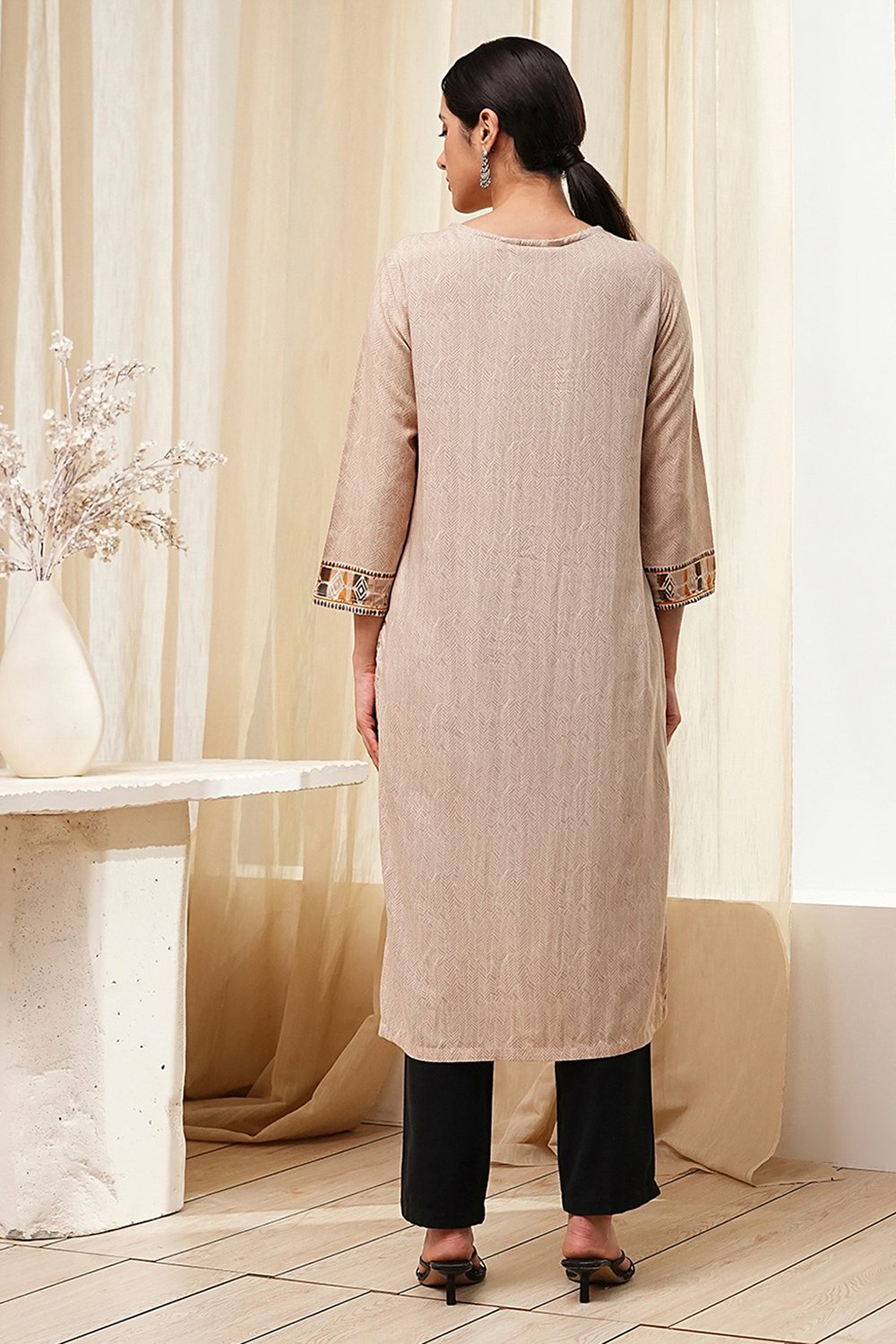 Beige Printed Straight Kurta image number 3