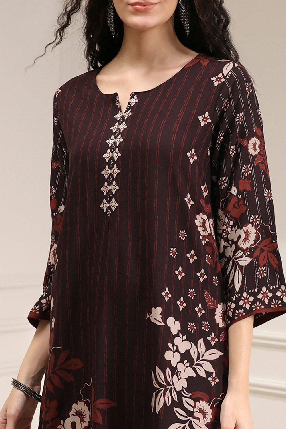 Berry Maroon Printed Straight Kurta image number 1