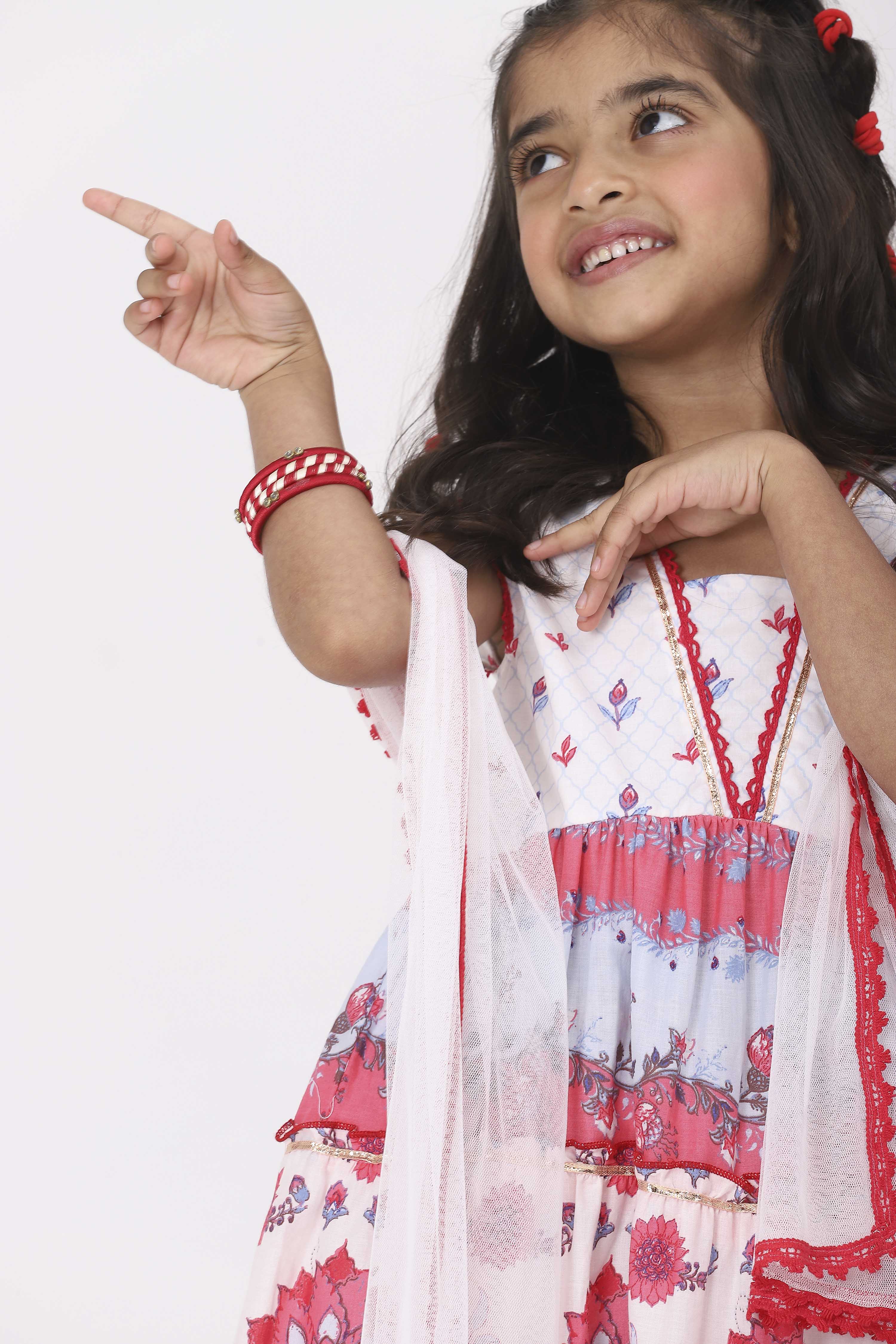 White Cotton Printed Tiered Suit Set image number 1