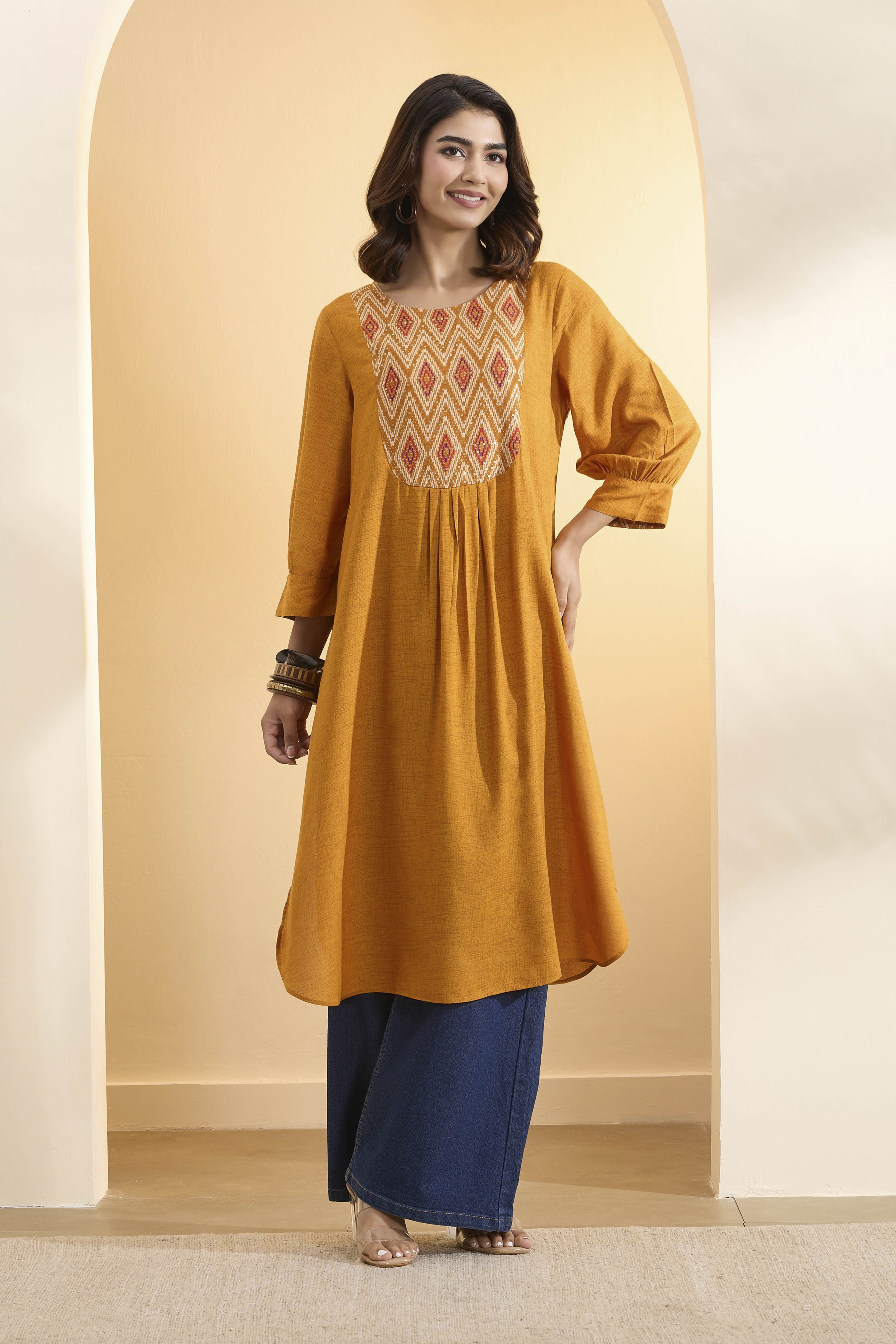 Mustard Viscose Rayon Straight Kurta image number 5
