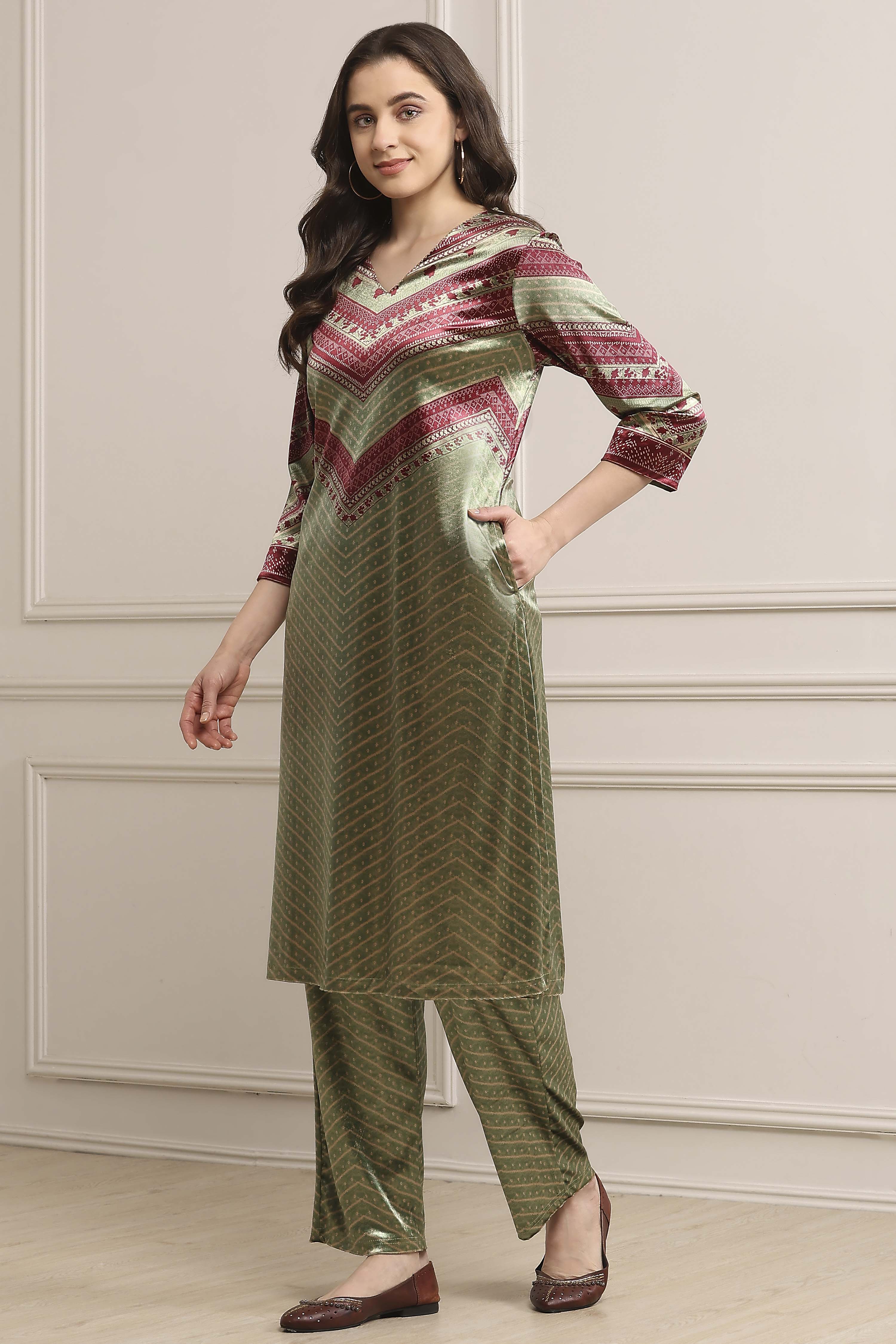 Mint Green Blended Straight Printed Kurta Pants Set image number 3