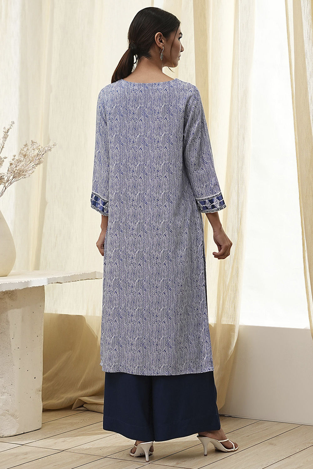 Beige Printed Straight Kurta image number 3