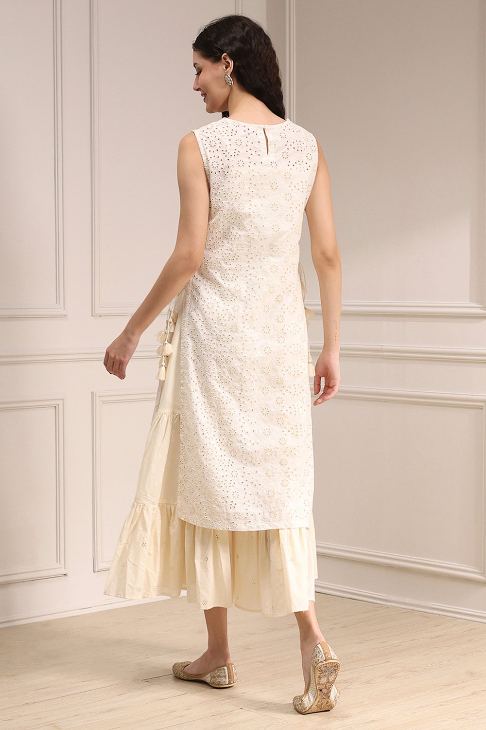 Off White Cotton Layered Suit Set image number 3