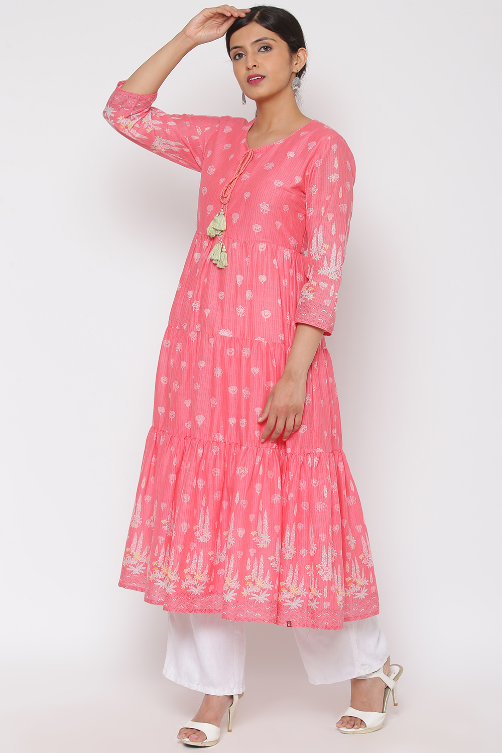 Pink Cotton Tiered Printed Kurta image number 3