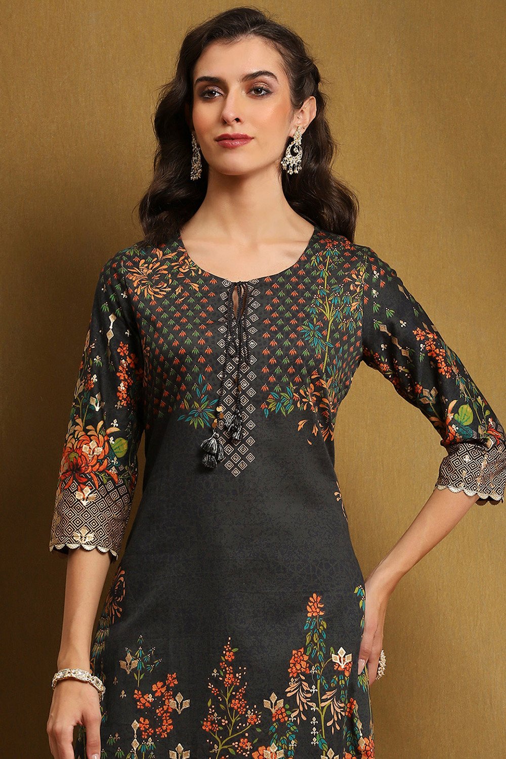 Black Cotton Floral Printed Straight Kurta image number 1