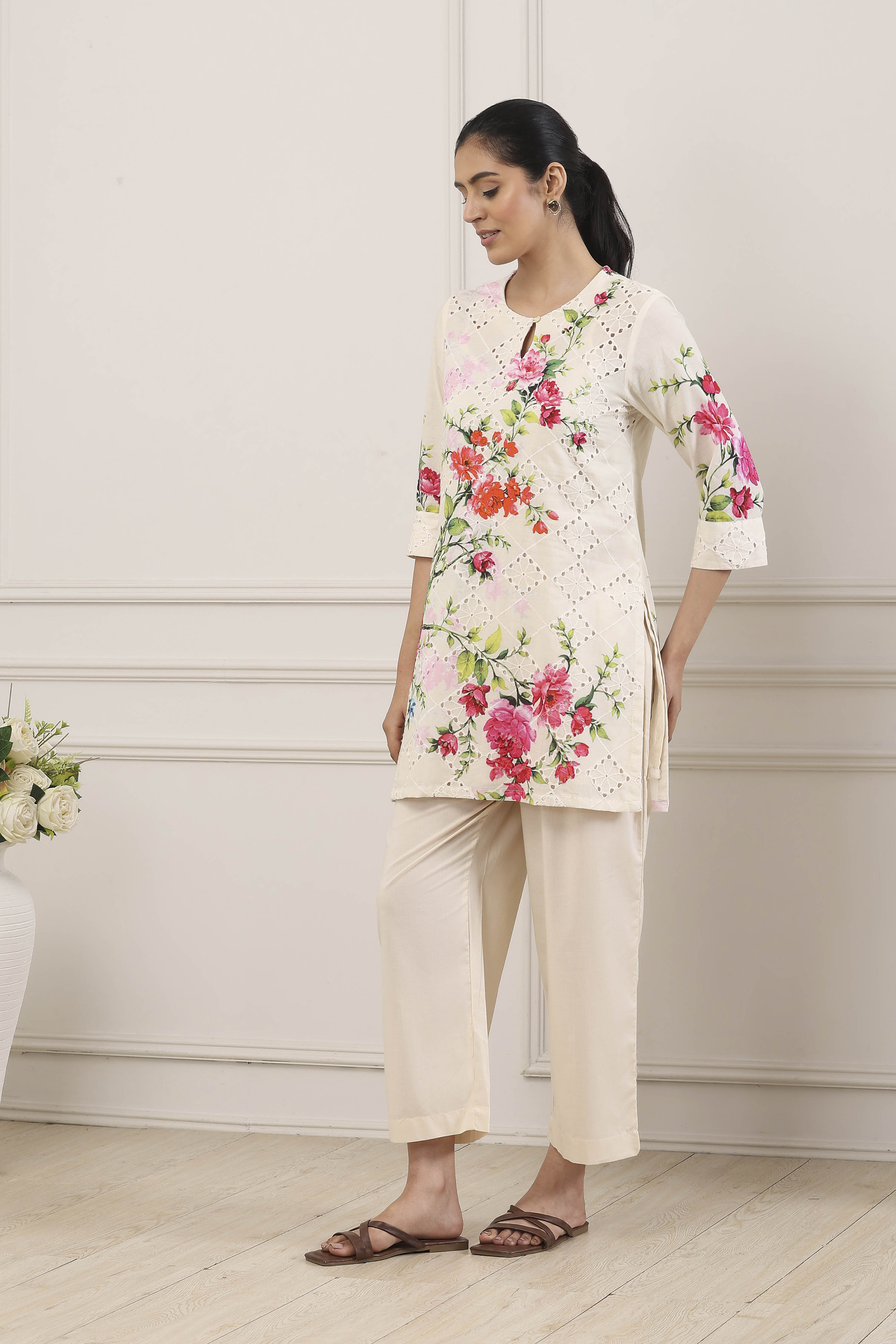 Beige Cotton Straight Suit Set image number 3