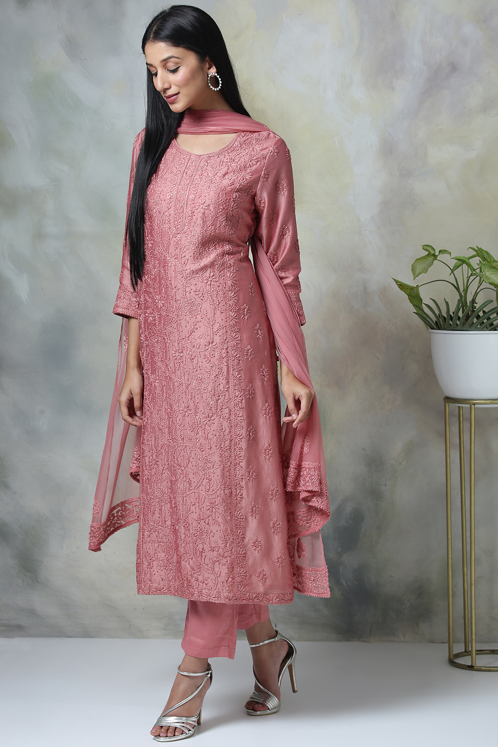 Onion Pink Cotton Silk Straight Kurta Pant Suit Set image number 5