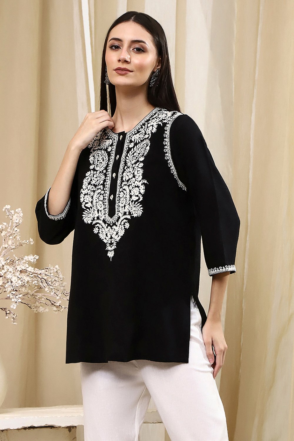 Black Straight Short Kurta image number 2