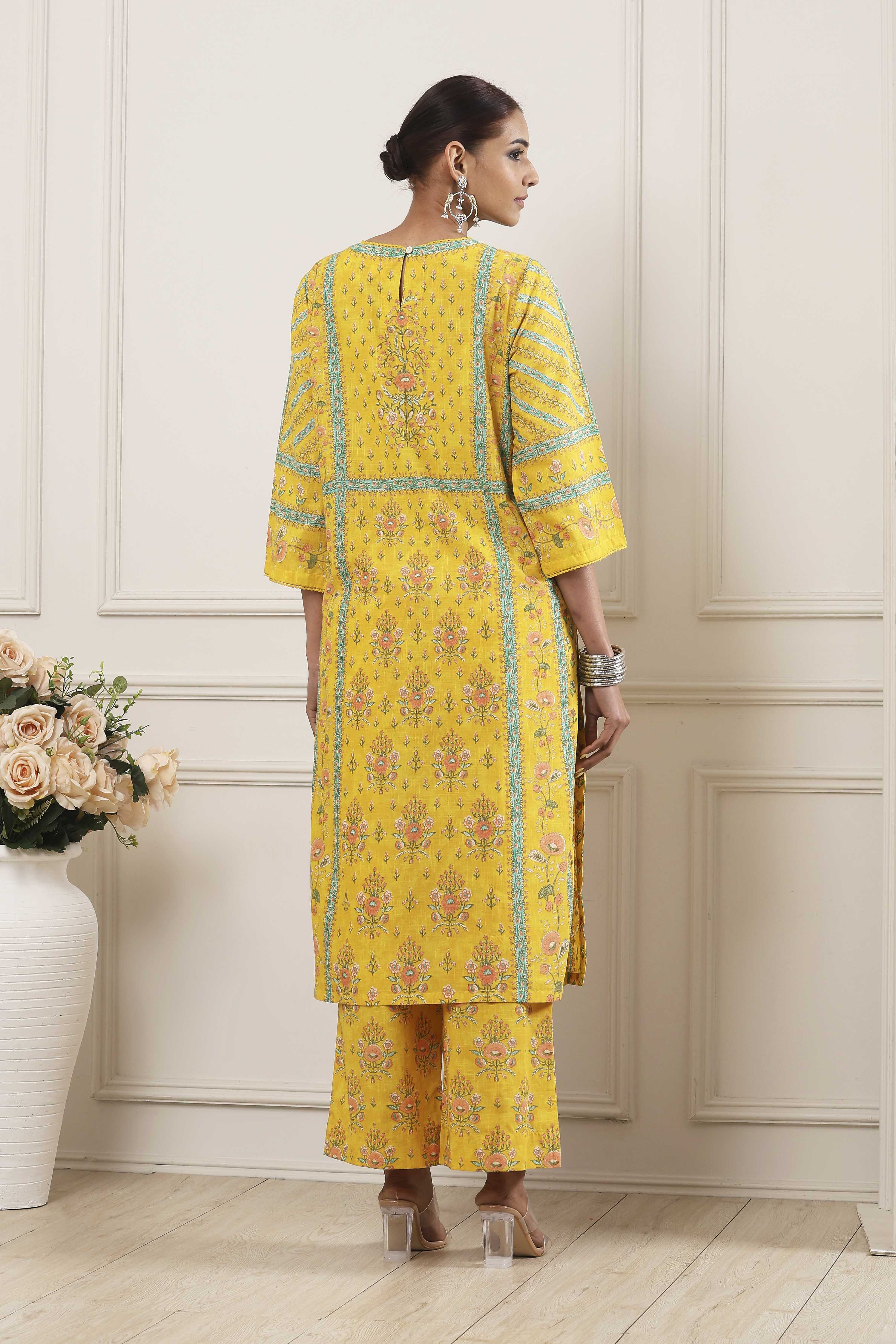 Cream-Colored Cotton Printed Straight Suit Set image number 4