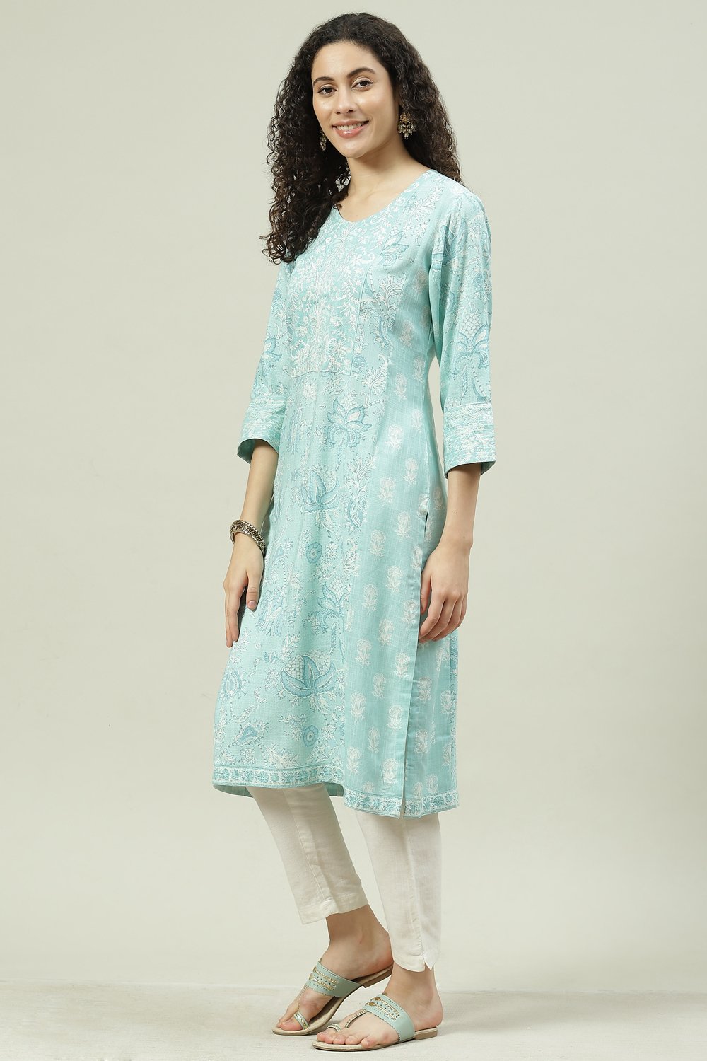 Coral Rayon Straight Printed Kurta image number 2