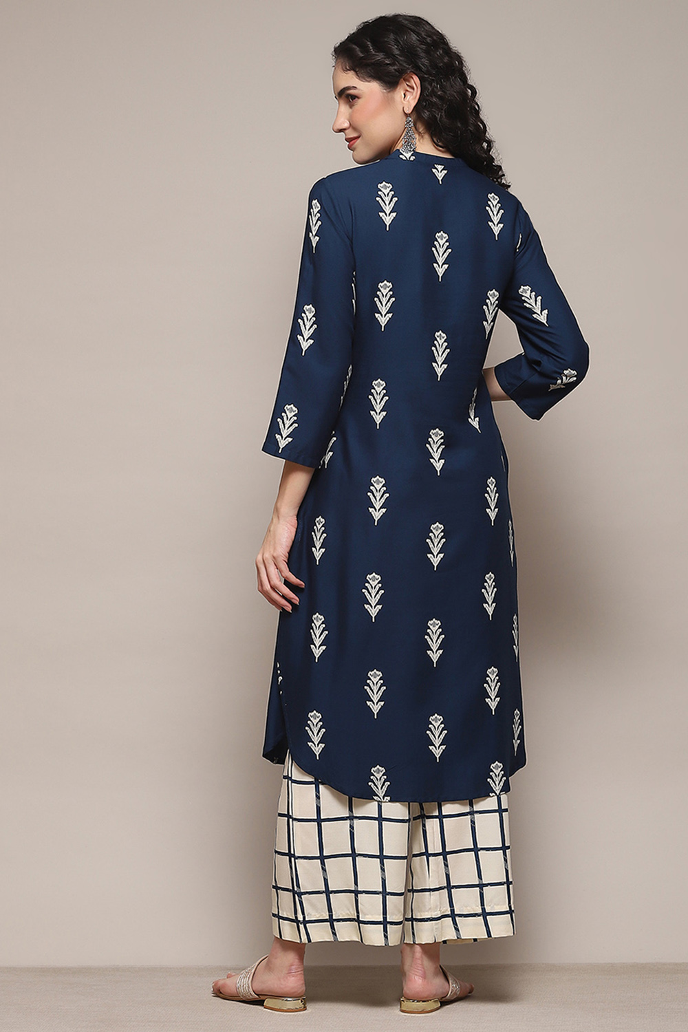 Navy Rayon flax Straight Kurta Palazzo Suit Set image number 4