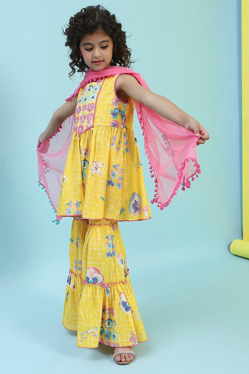 Yellow Cotton Peplum Suit Set image number 3