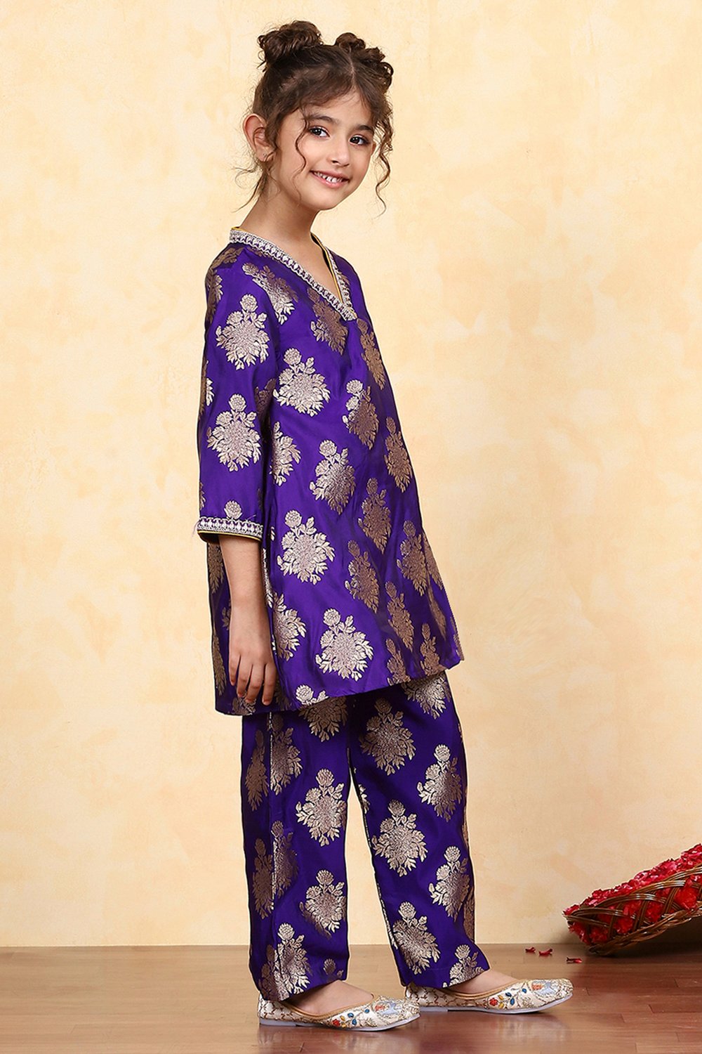Purple Polyester Textured Flared Kurta Pants Set image number 5