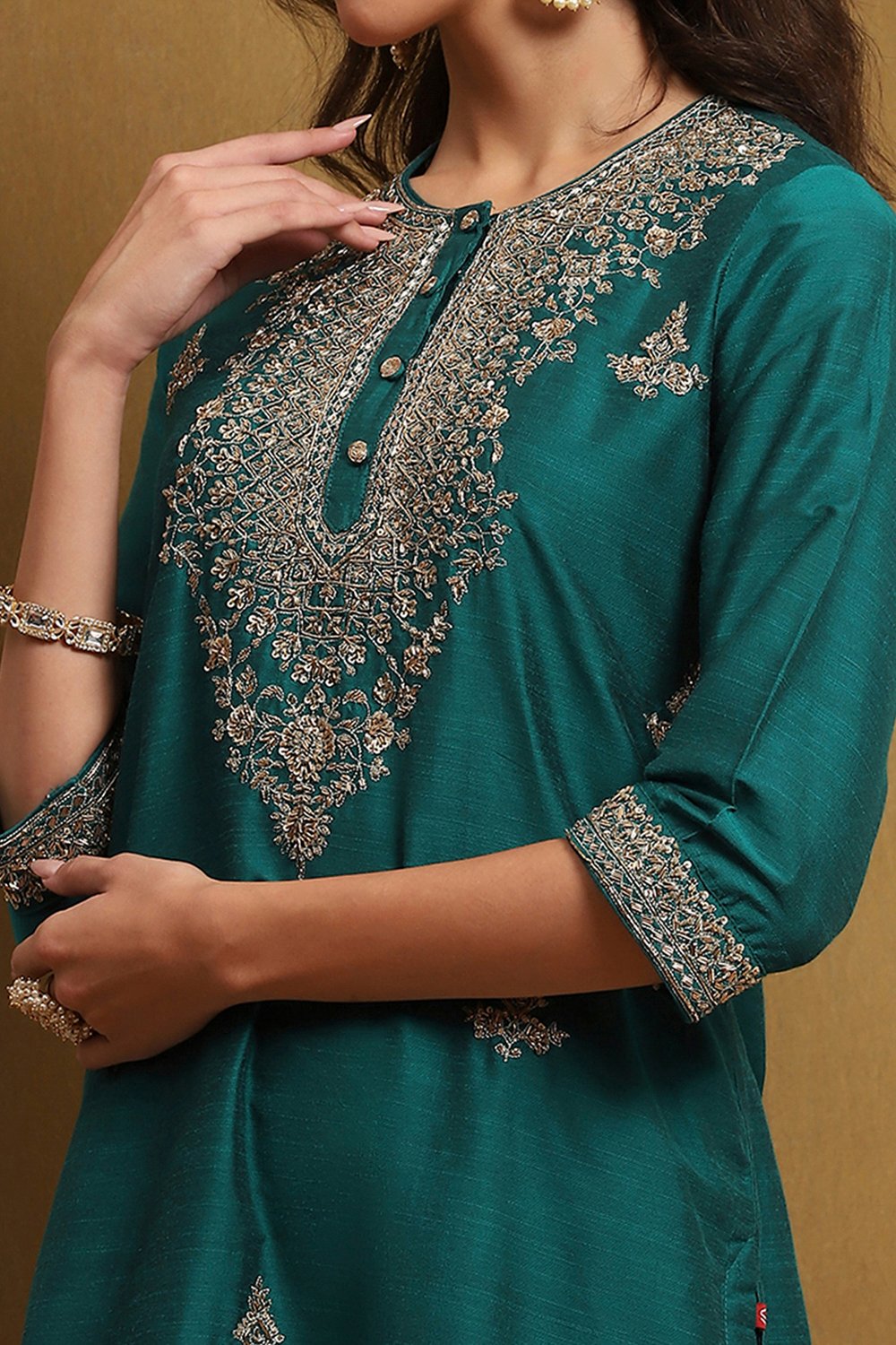 Off-White Embellished Festive Straight Suit Set image number 1