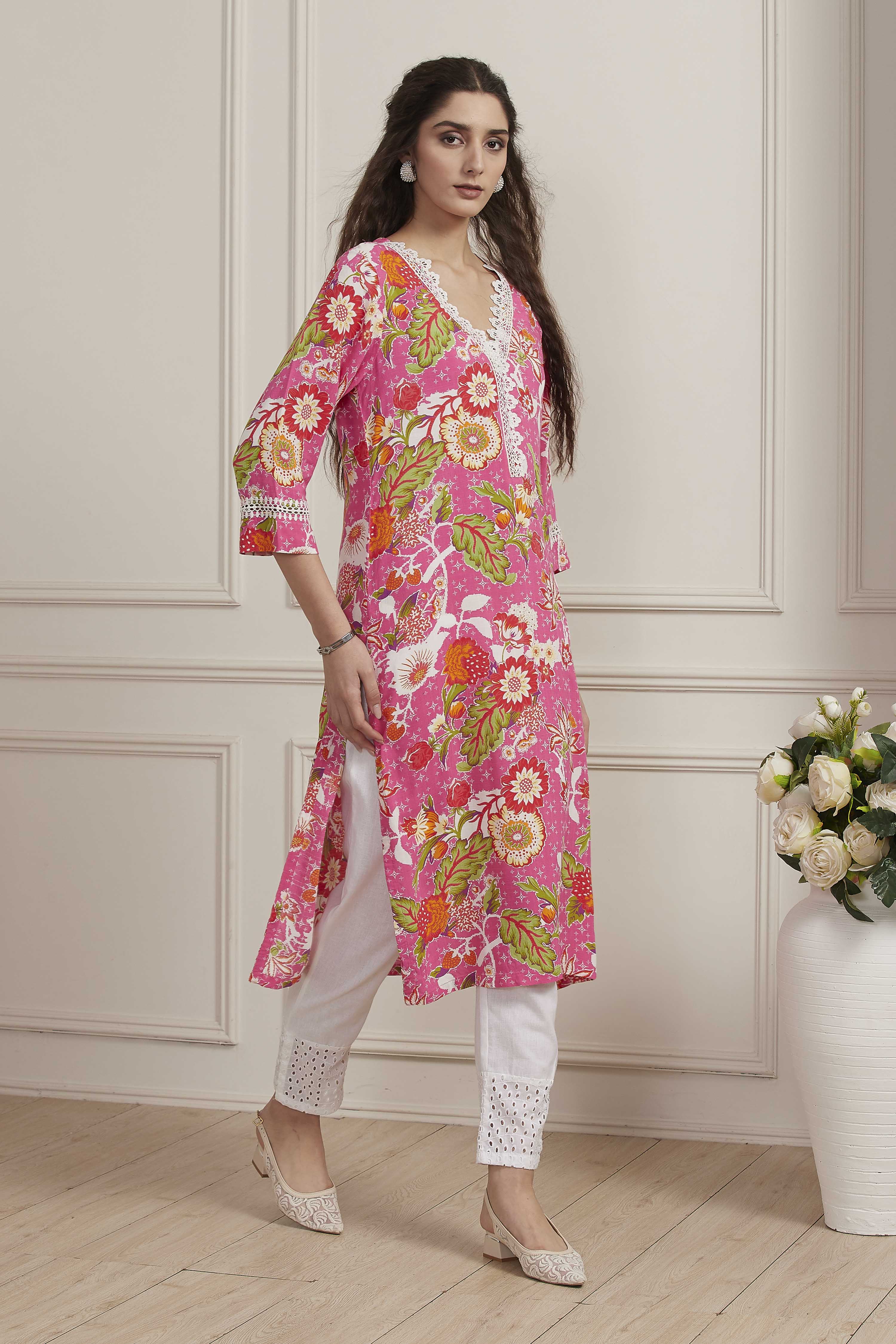 Pink Viscose Rayon Straight Kurta image number 4