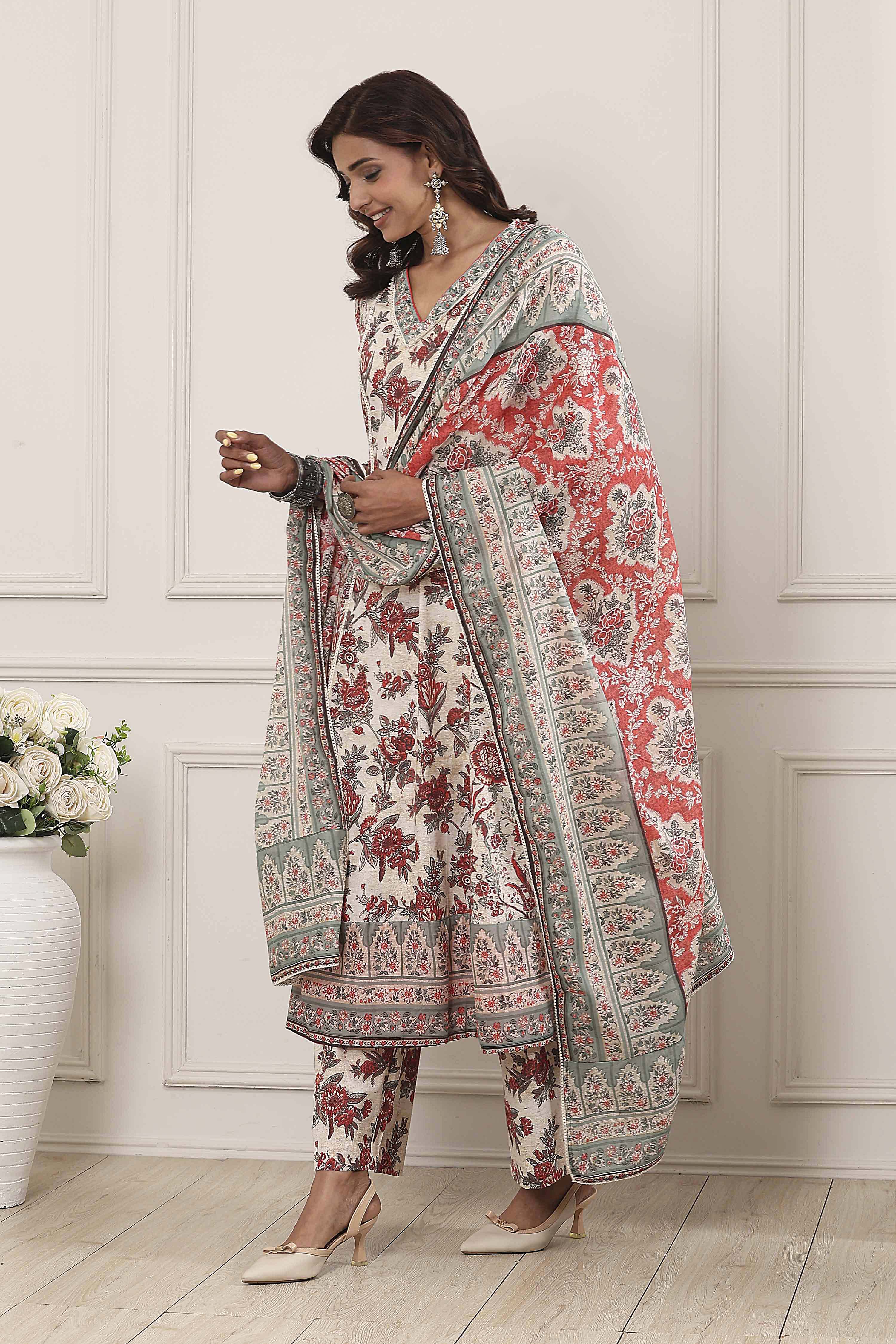 Grey-Red Cotton Anarkali Printed Suit Set image number 3