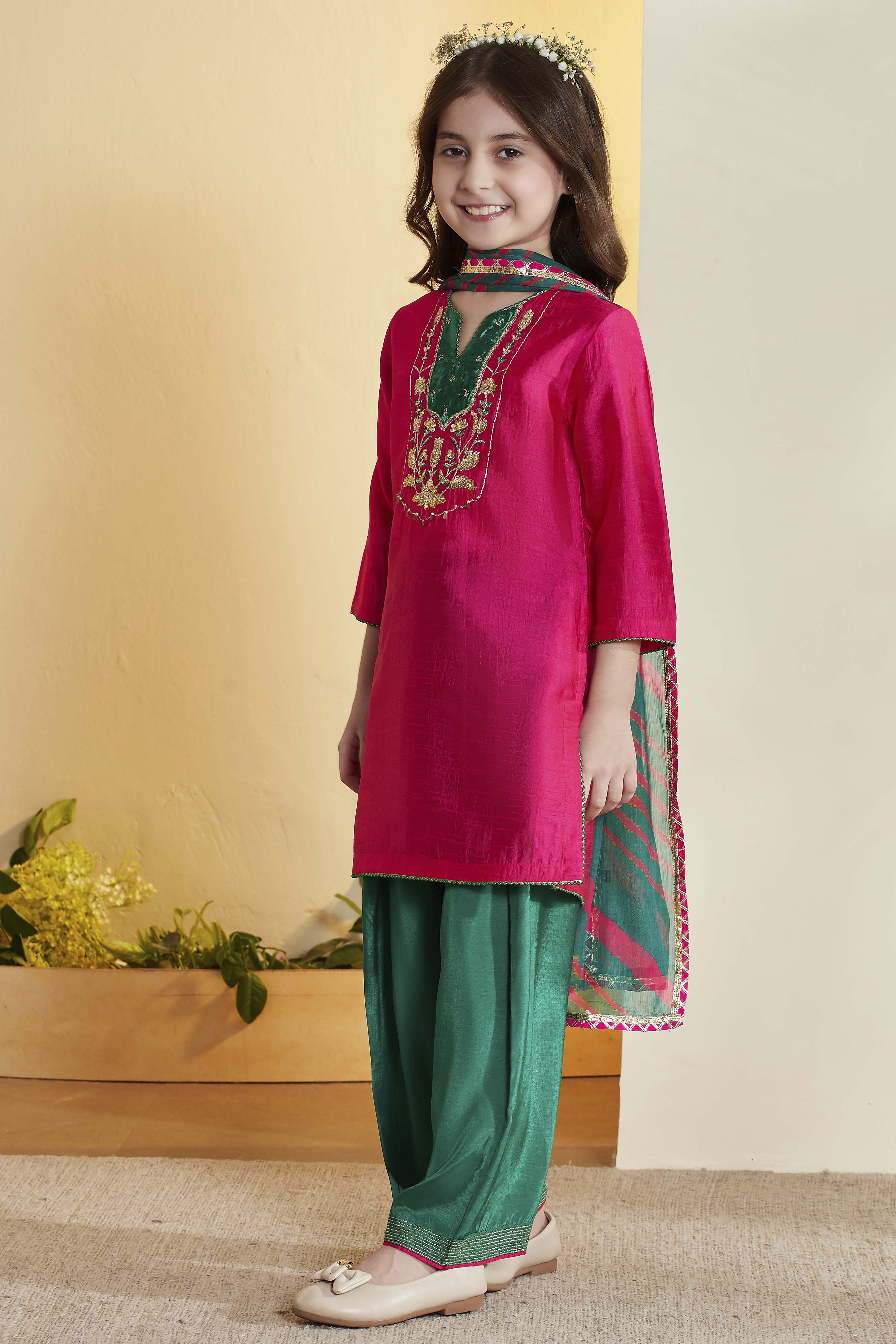 Pink Viscose Blend Straight Suit Set image number 3