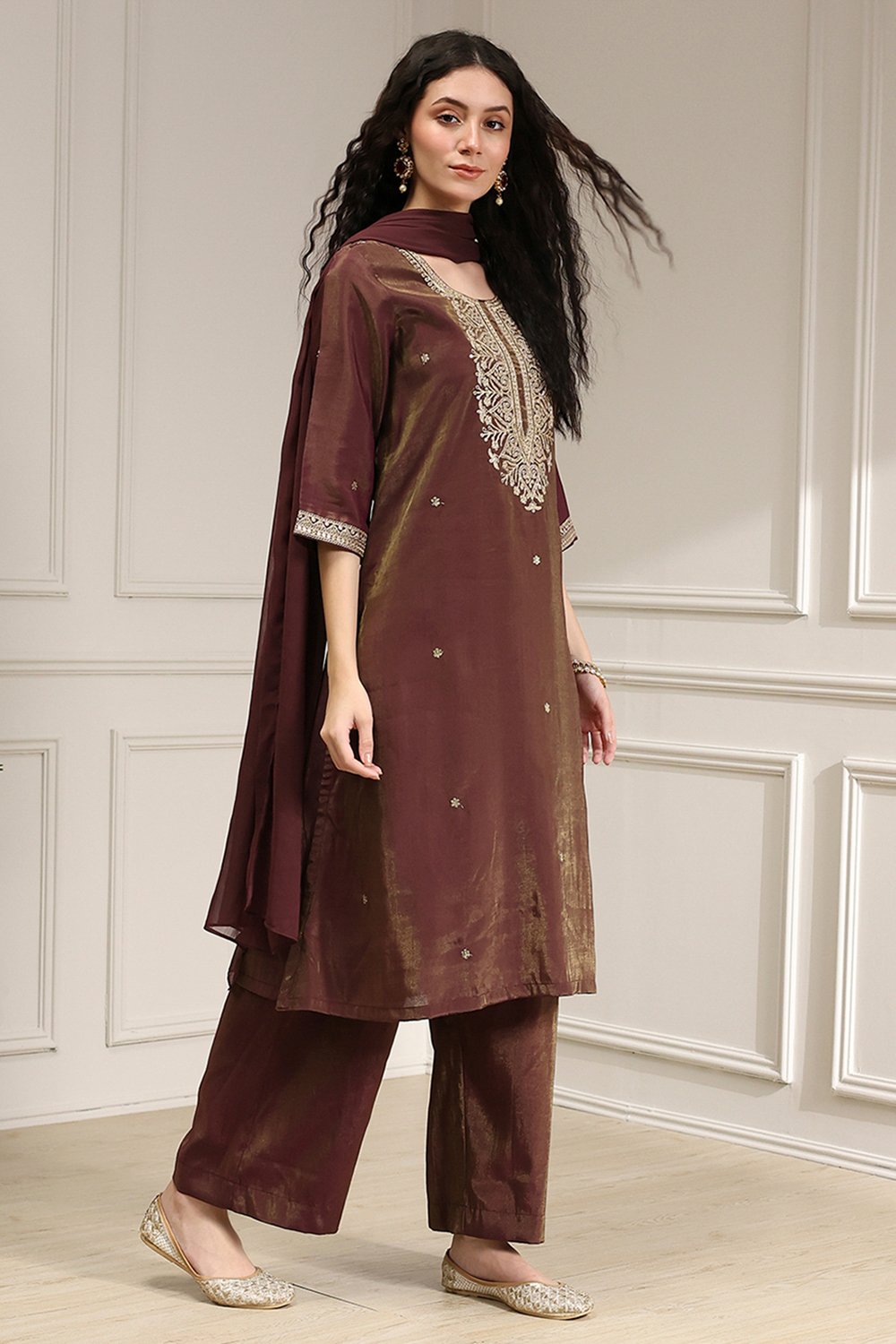 Green Viscose Rayon Straight Solid Suit Set image number 5