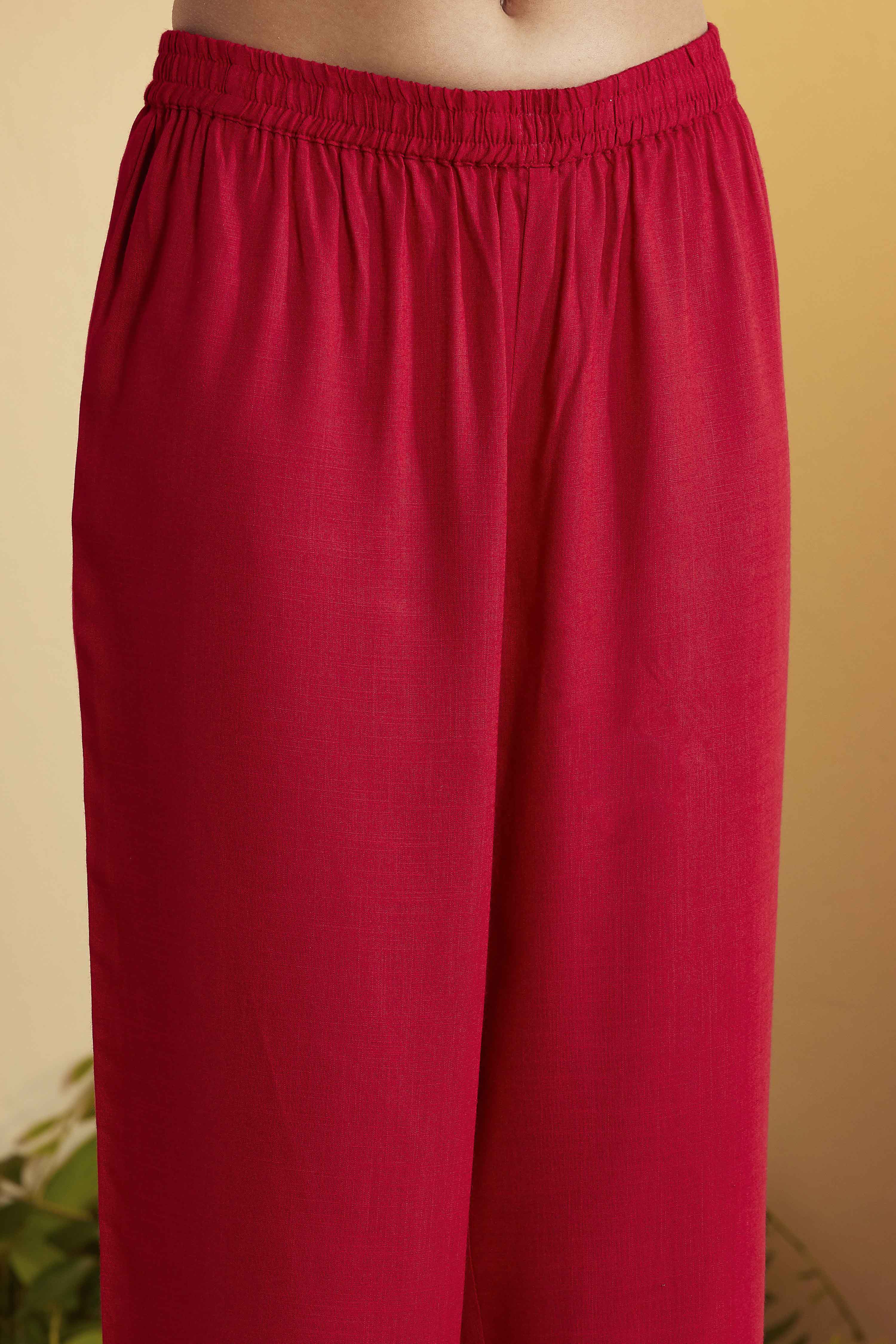 Red Nylon Straight Suit Set image number 2