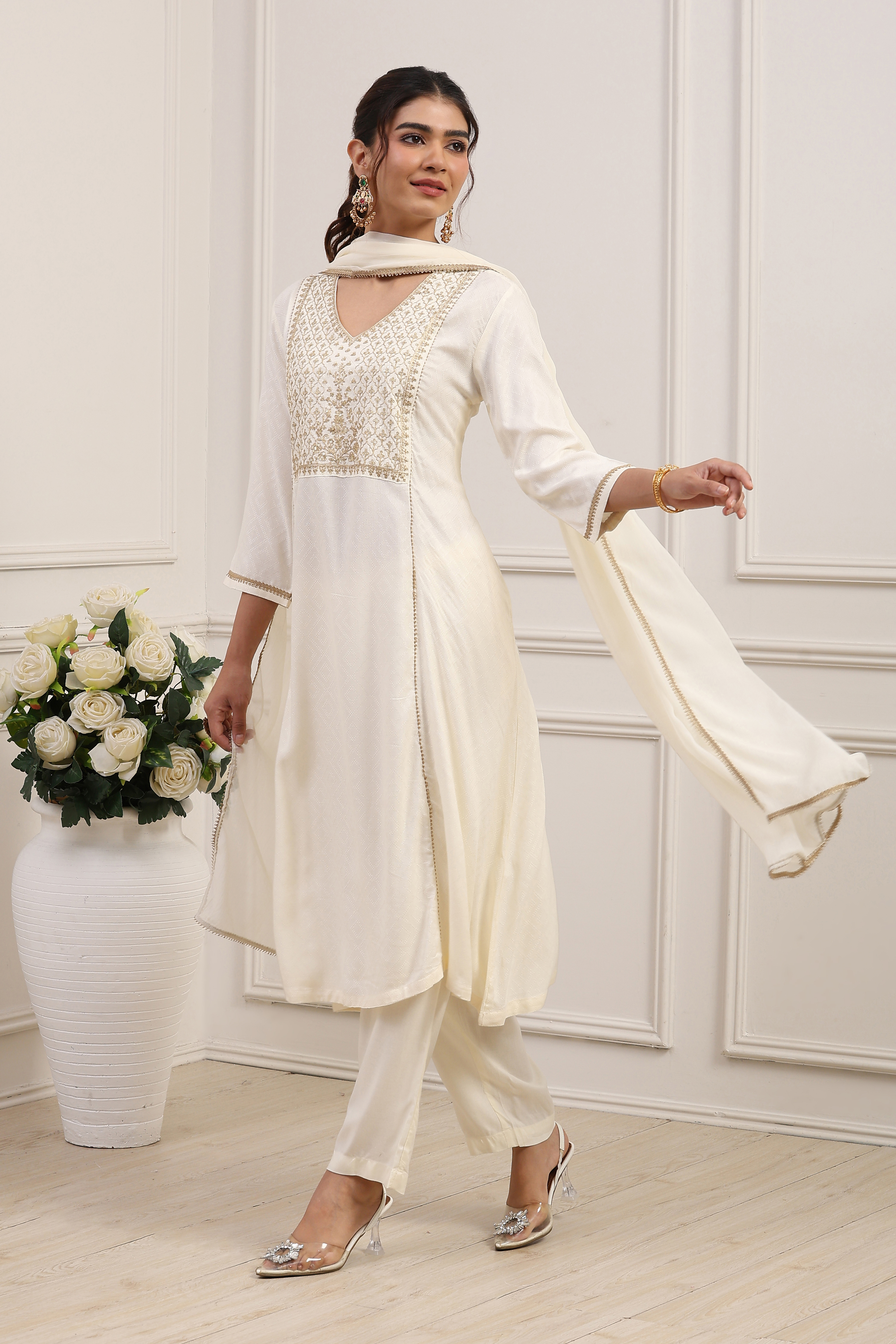 White Viscose Rayon Yoke Design Kalidar Kurta Set image number 3