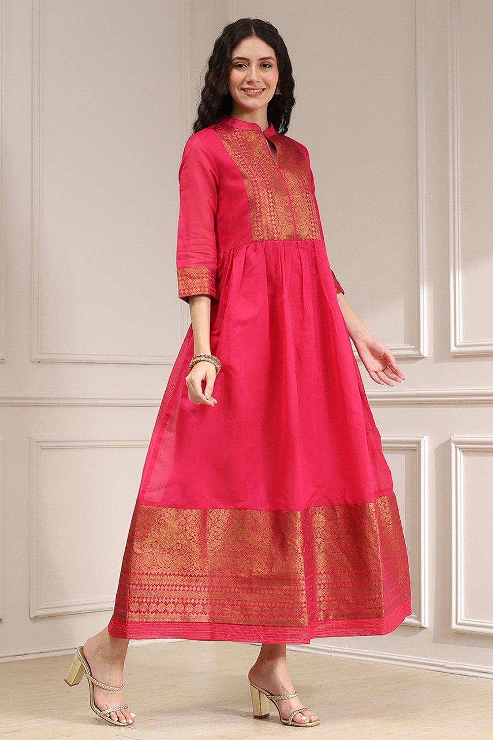 Green Yarn-Dyed Flared Kurta image number 4
