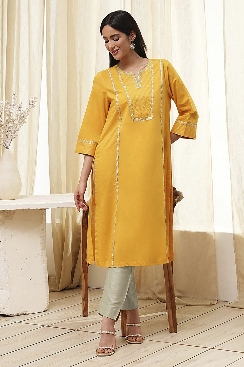 Ochre Yellow Cotton Solid Straight Kurta image number 0