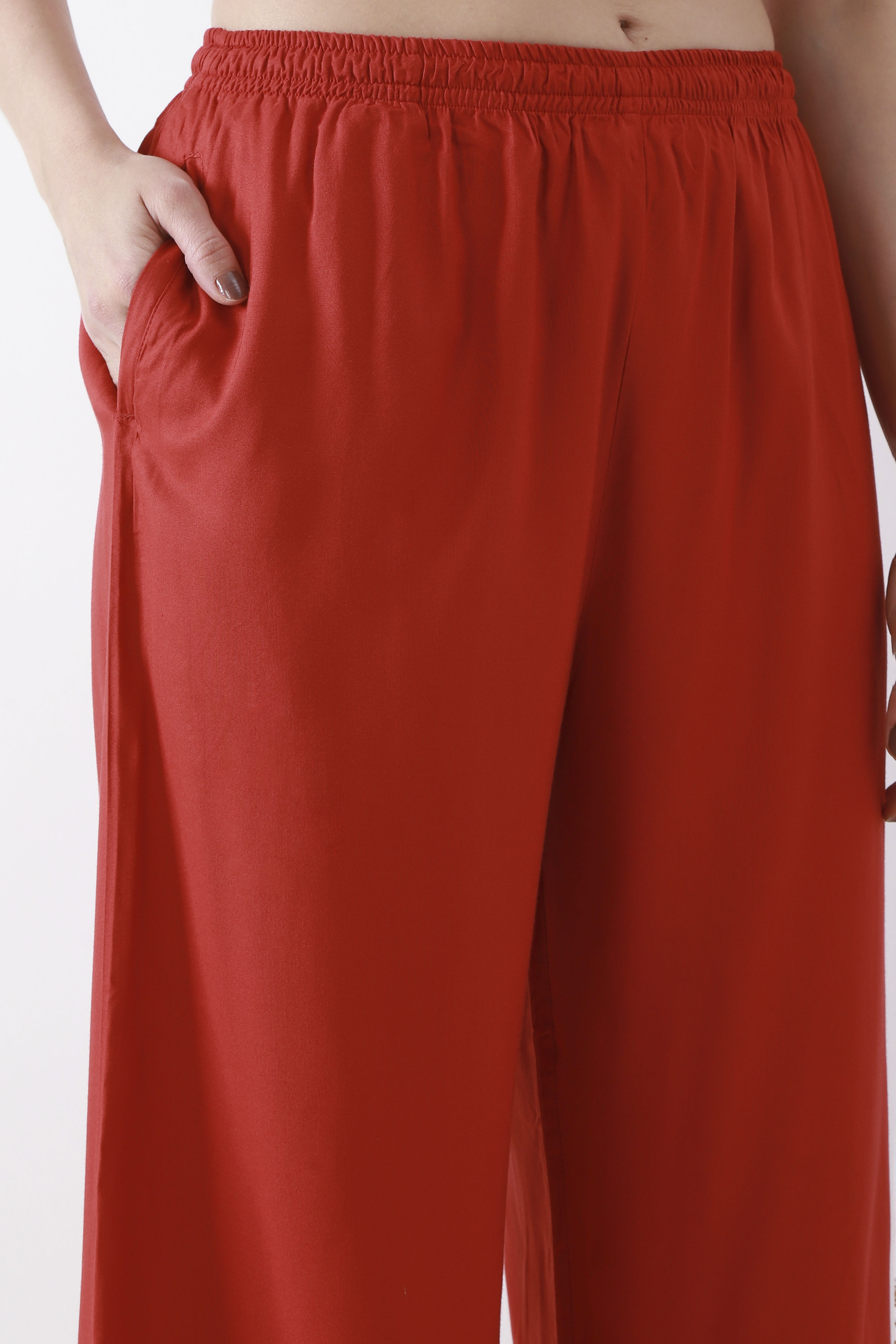 Green Solid Straight Palazzos image number 1