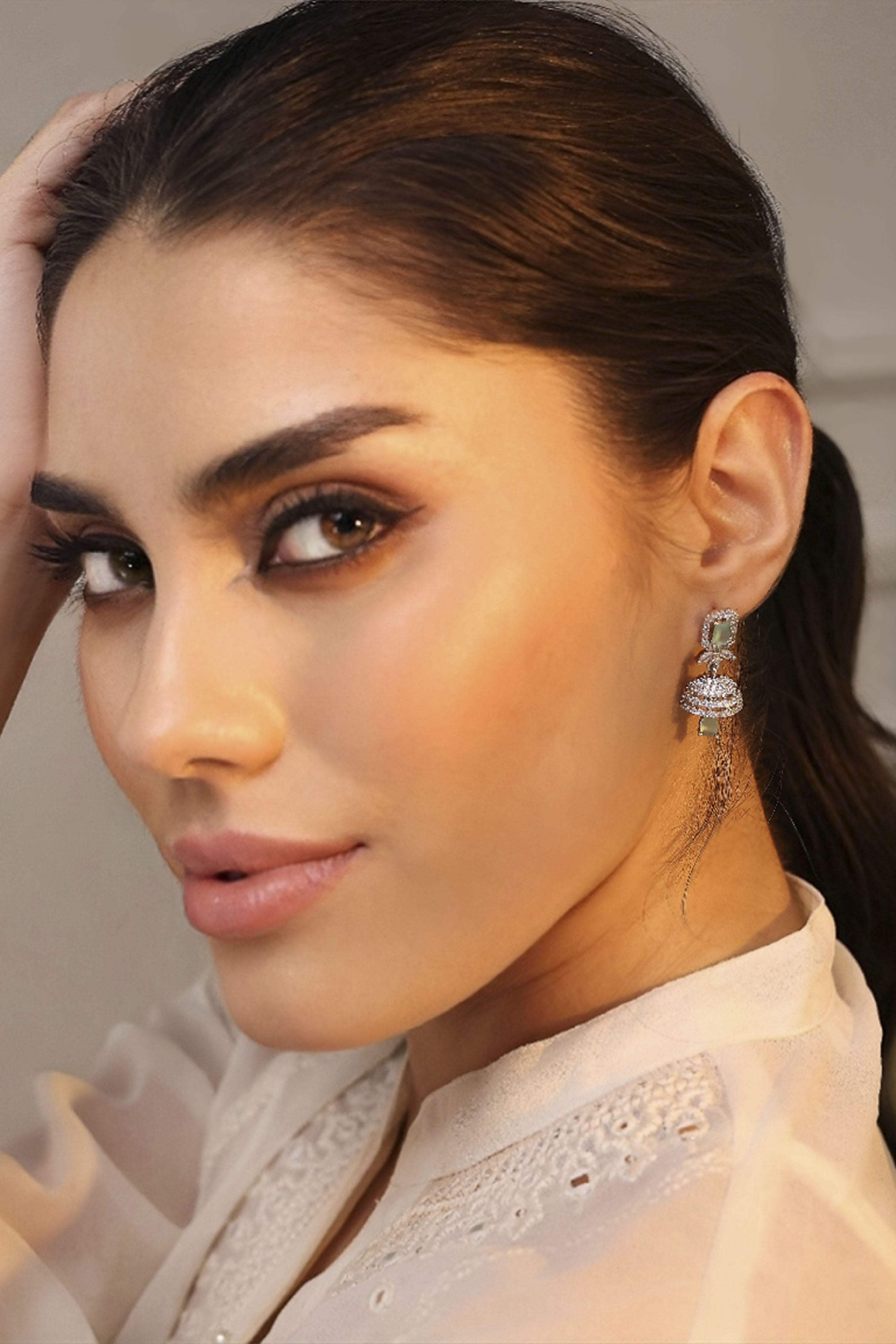 Mint Green Alloy Cz Jhumka image number 3