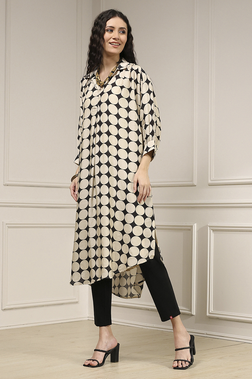 Ivory Viscose A-Line Printed Kurta image number 2