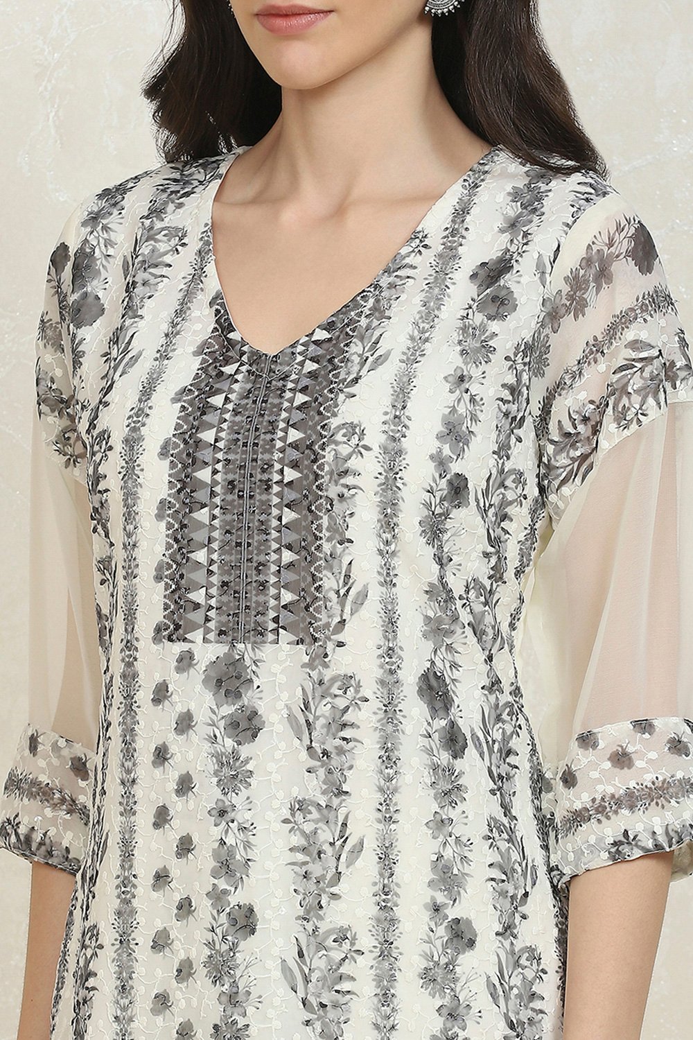 White-Black Georgette Printed Unstitched Suit Set image number 2