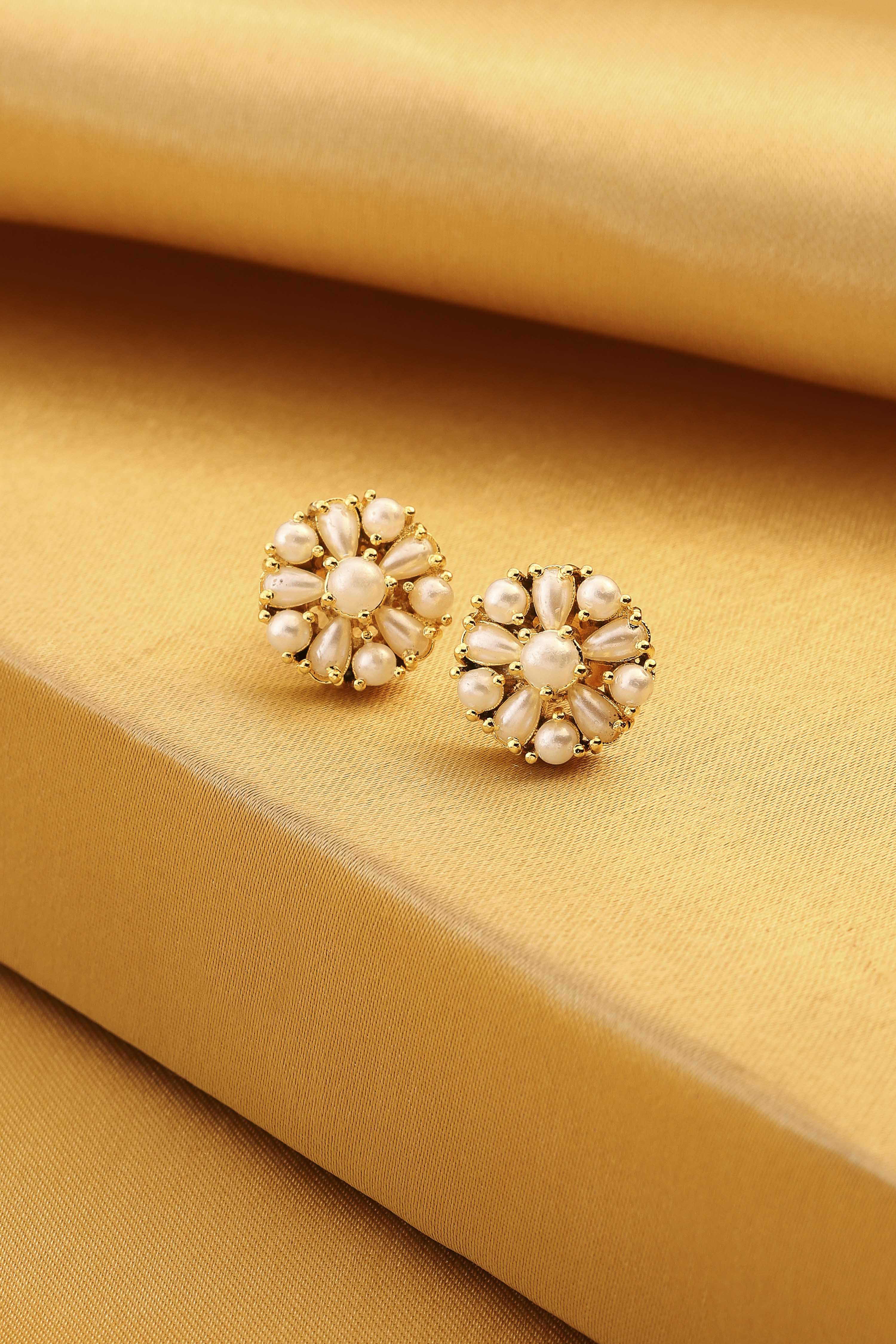 Pearl Brass Studs image number 0