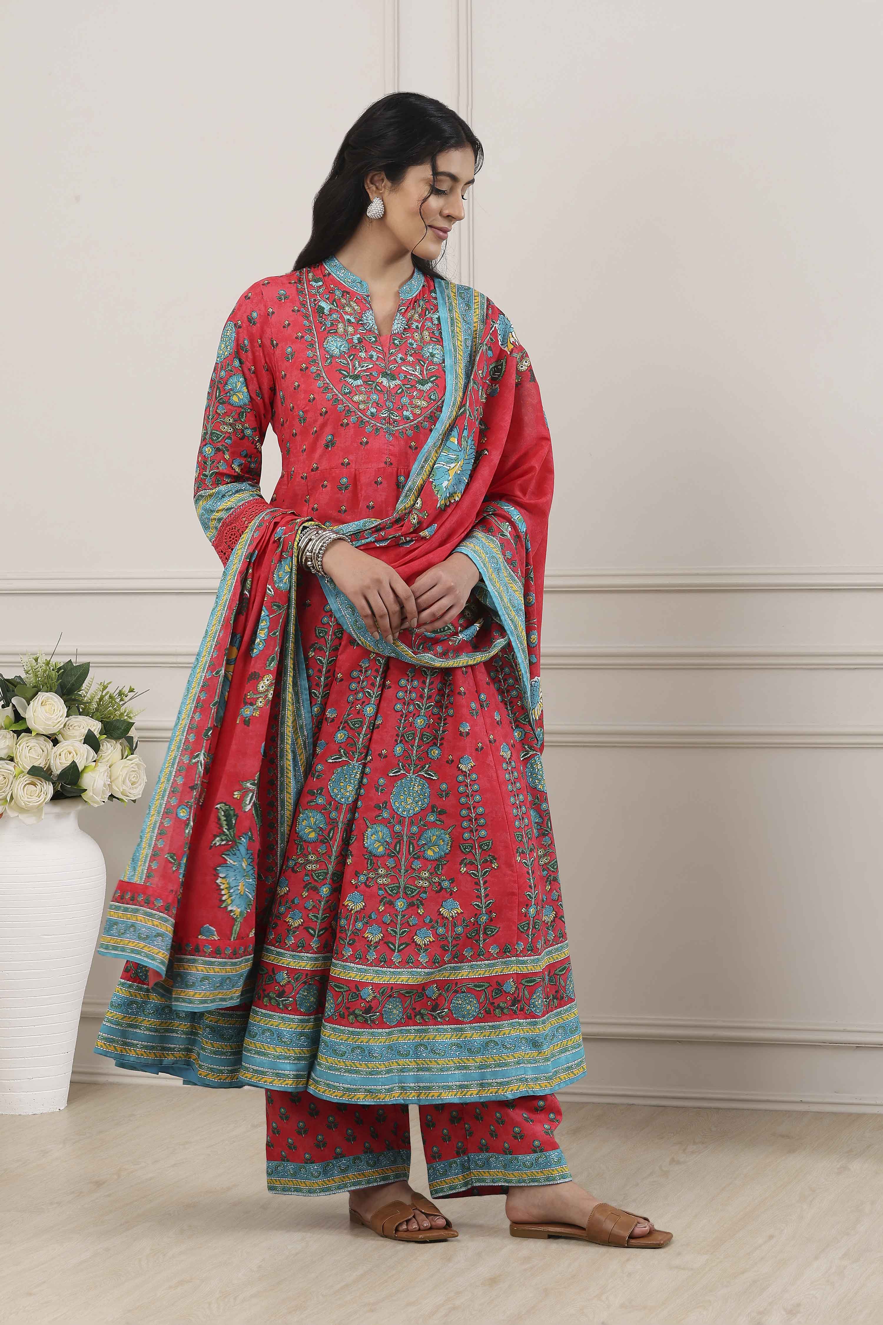 Cream-Toned Cotton Printed Kalidar Suit Set image number 5