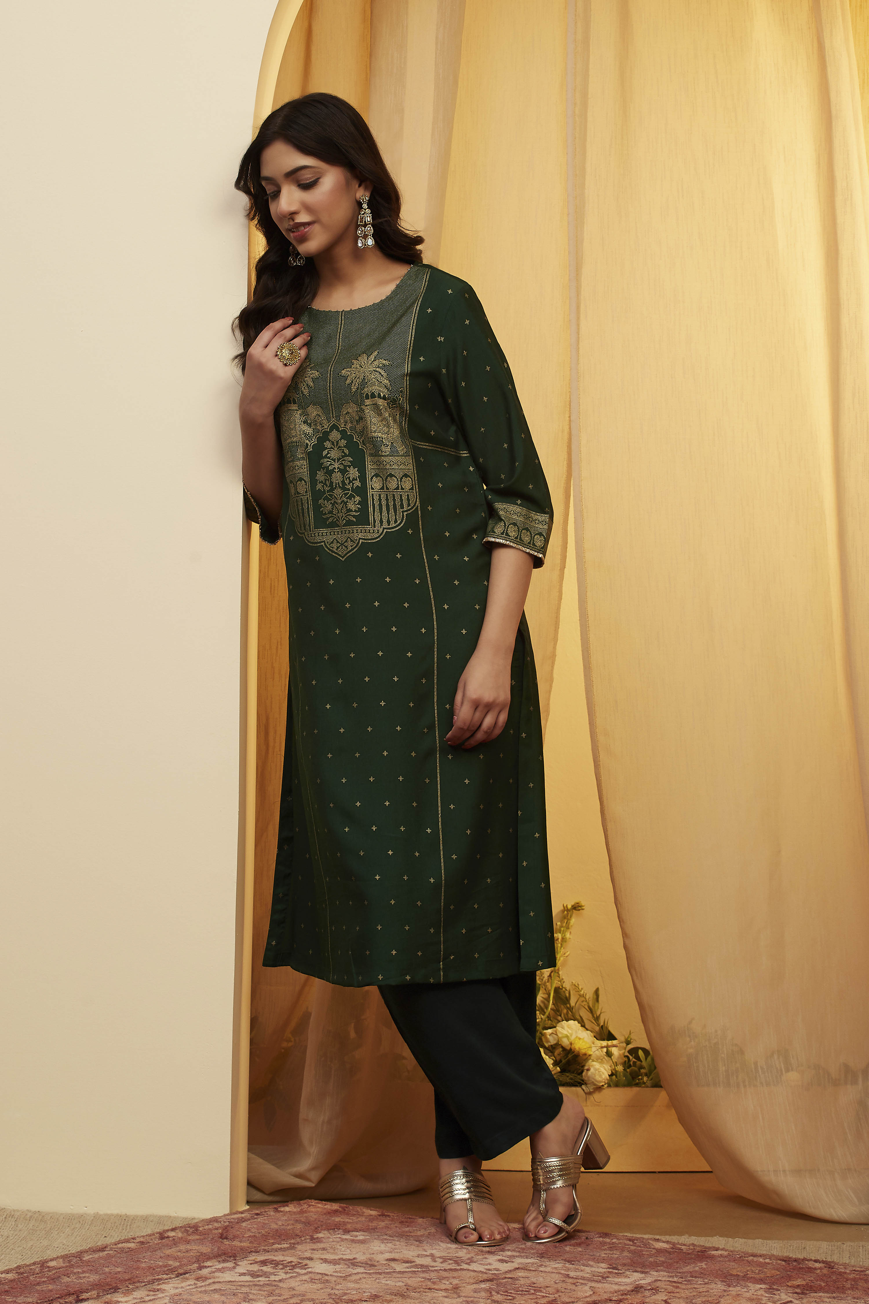 Green Viscose Blend Straight Kurta image number 0