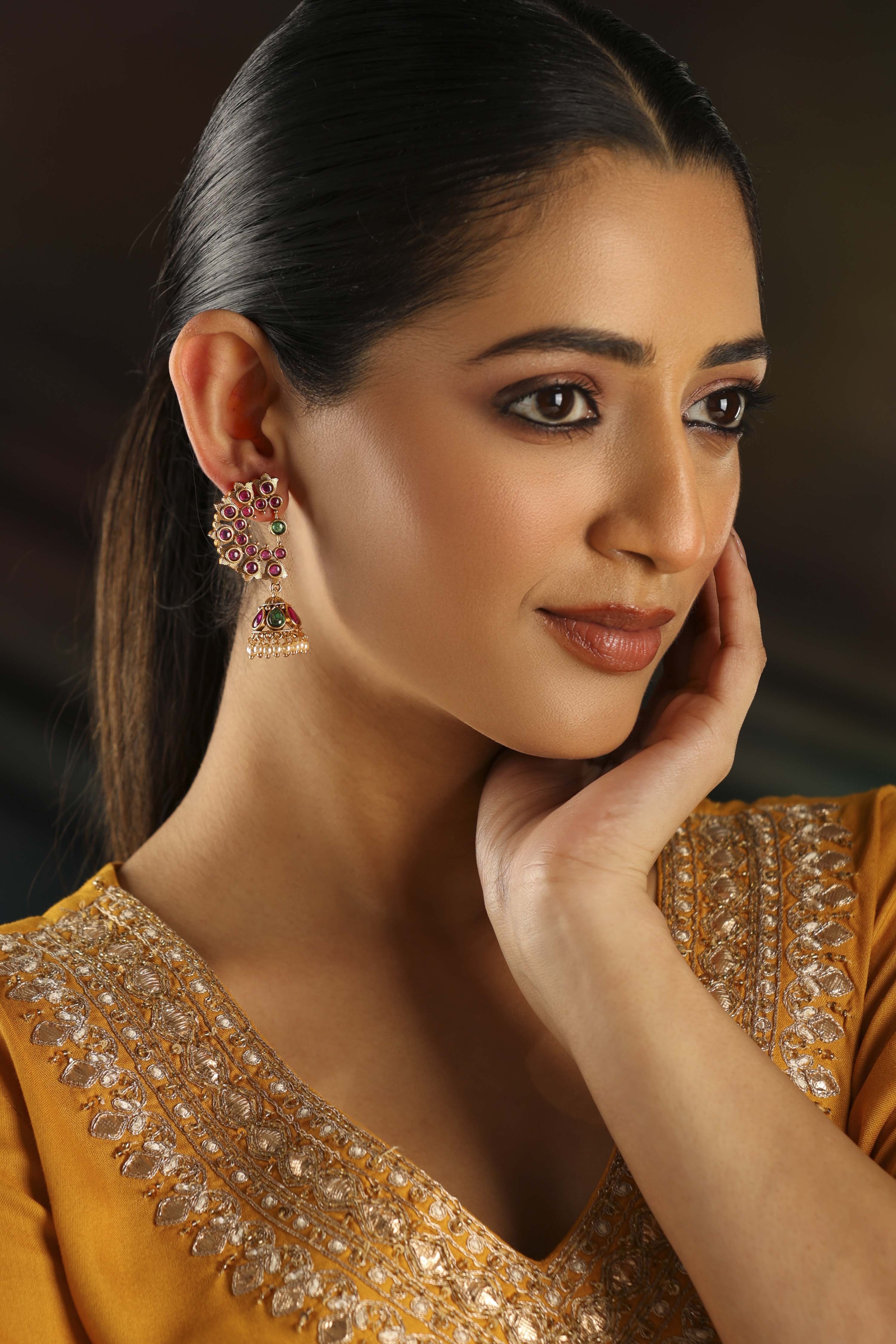 Multicolour Textured Earrings image number 1