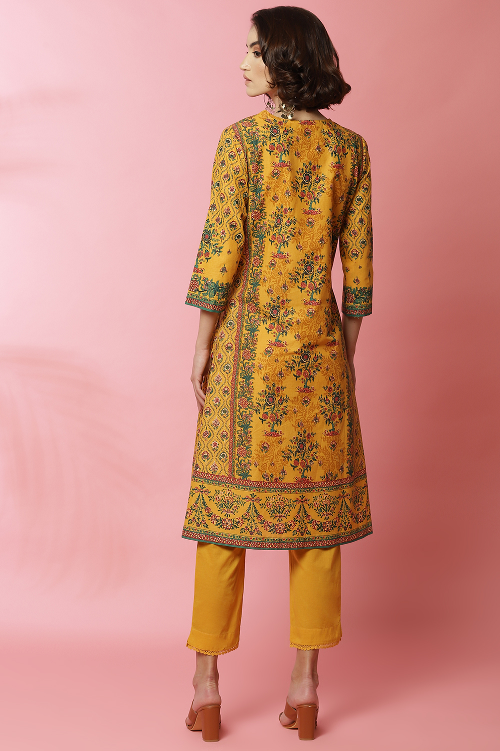 Sage Green Cotton Straight Kurta Slim Pant Suit Set image number 8