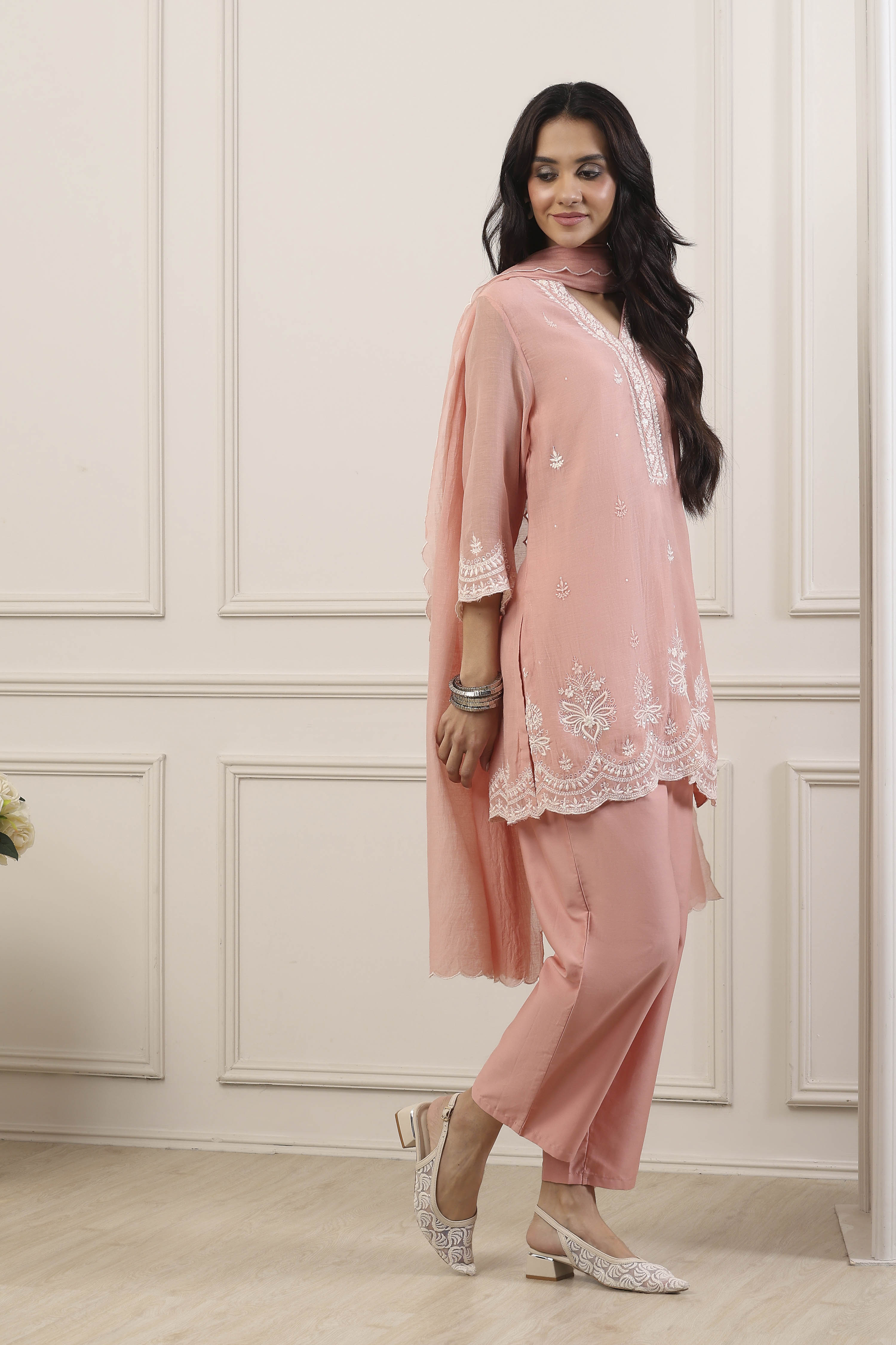 Peach Silk Chanderi Embroidered Straight Suit Set image number 5